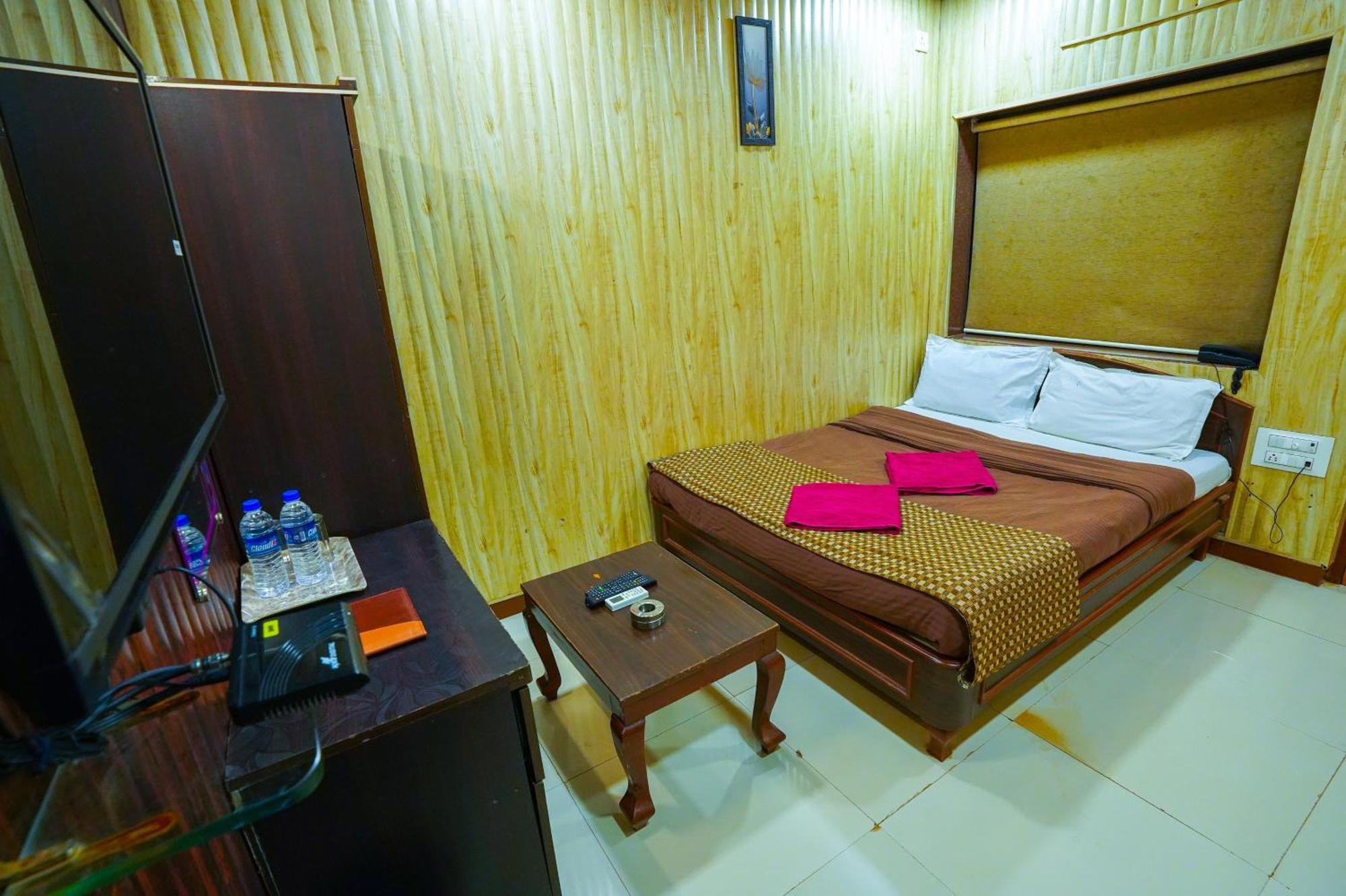Hotel Kumar Plaza Matheran Eksteriør bilde
