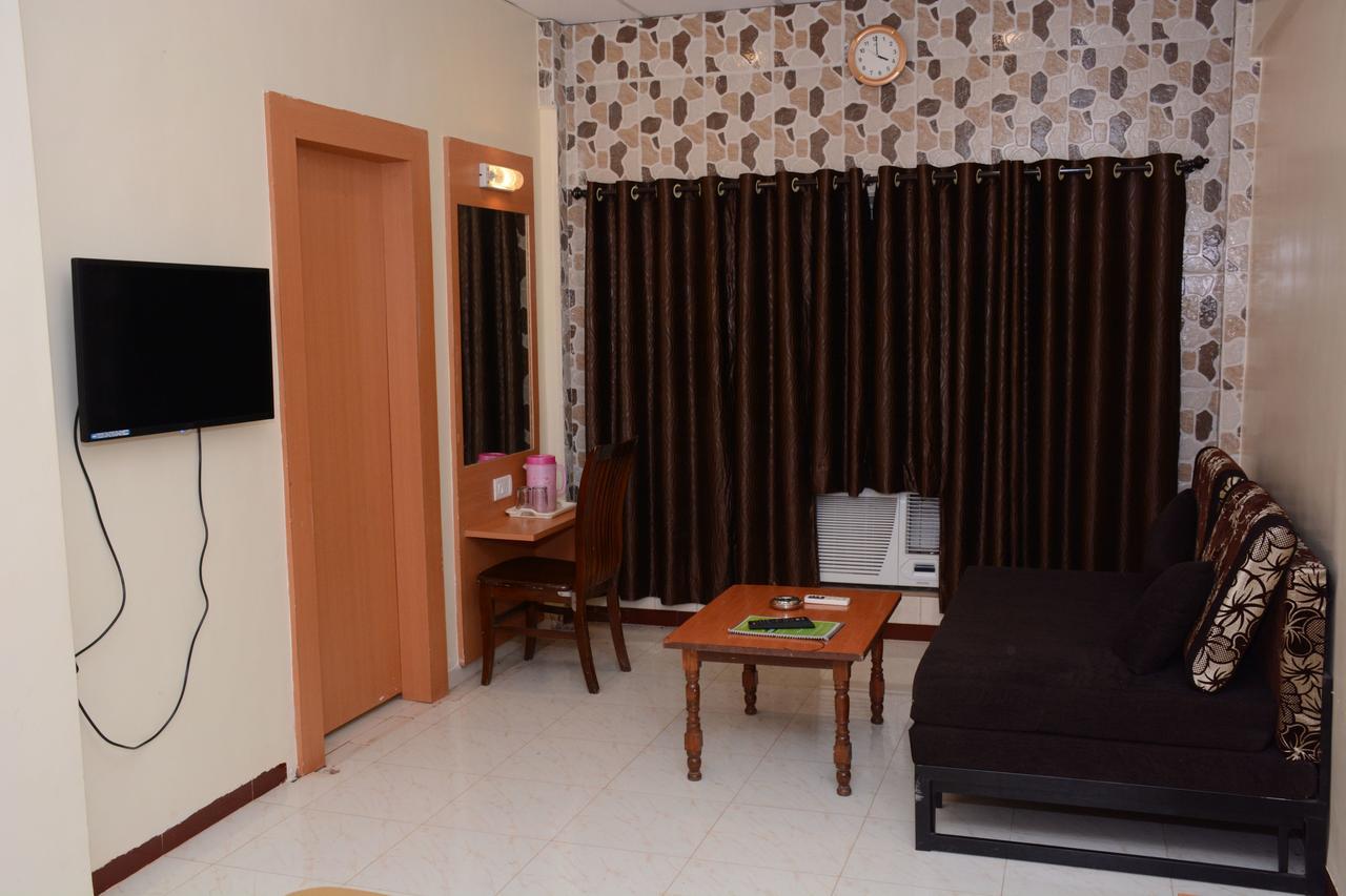 Hotel Kumar Plaza Matheran Eksteriør bilde