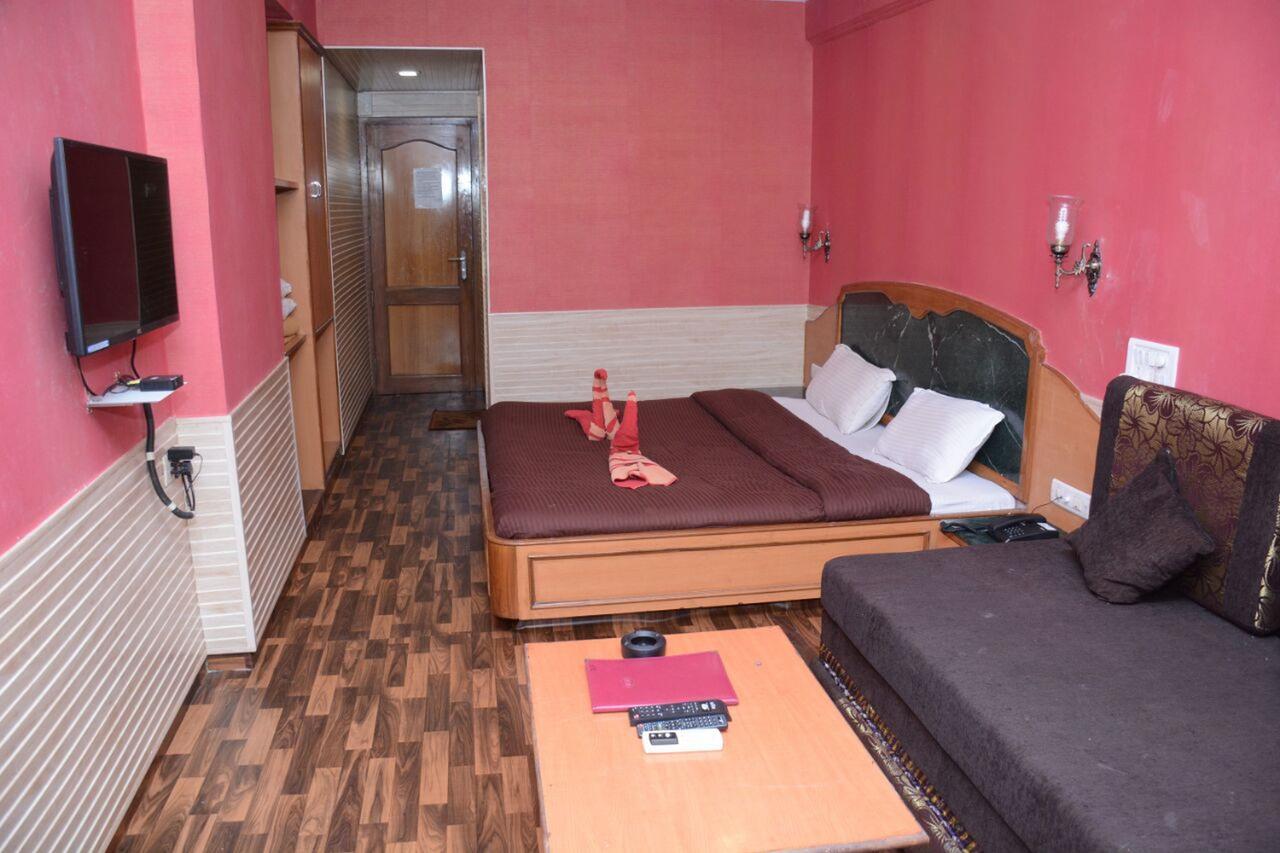 Hotel Kumar Plaza Matheran Eksteriør bilde